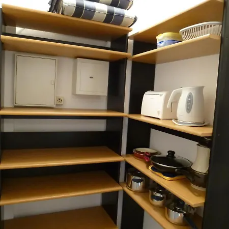 Trafalgar 128 Apartment *